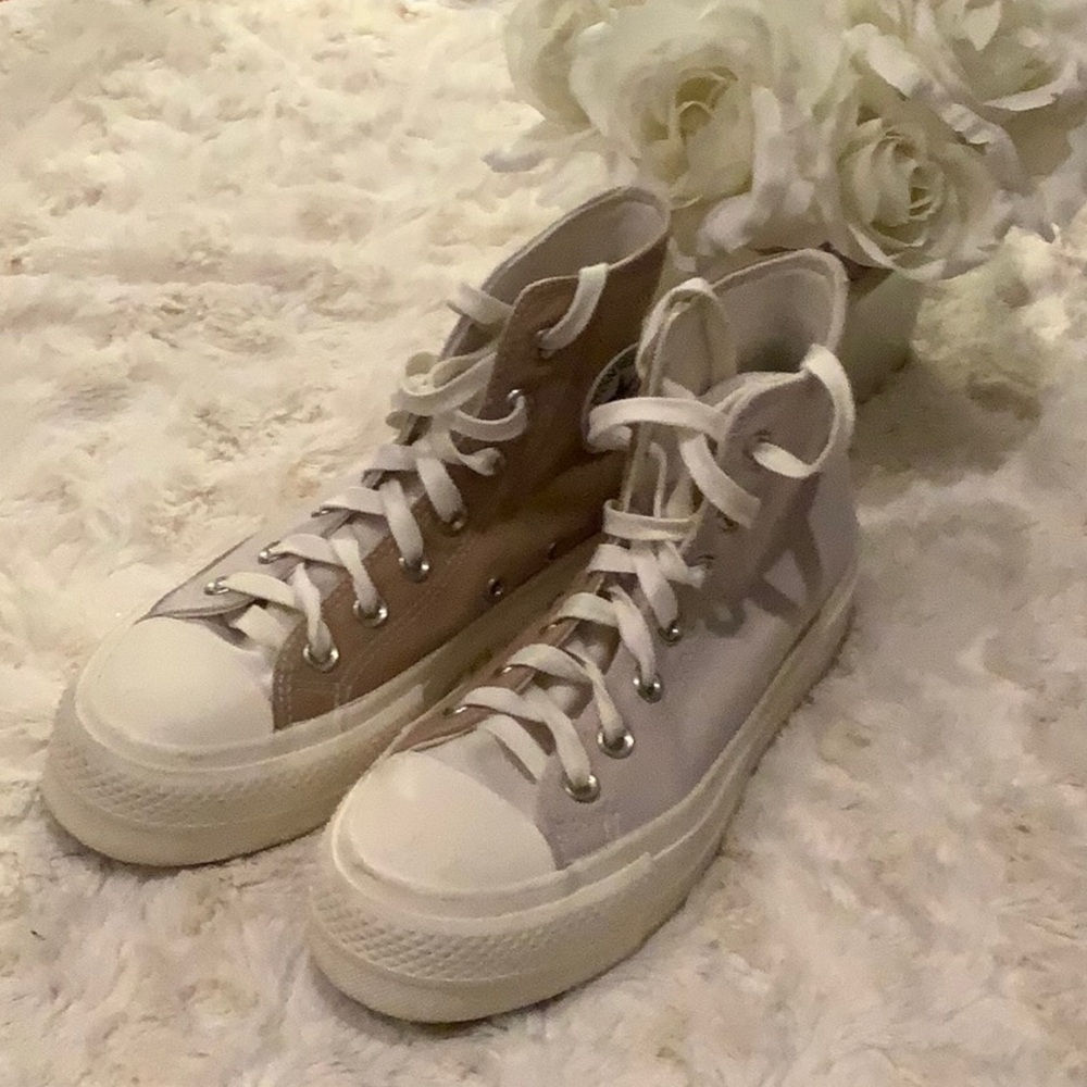 Preloved high top platform converse  size 5 1/5